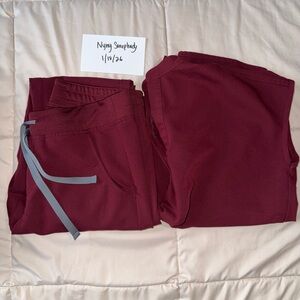 FIGS Scrub Set - Burgundy